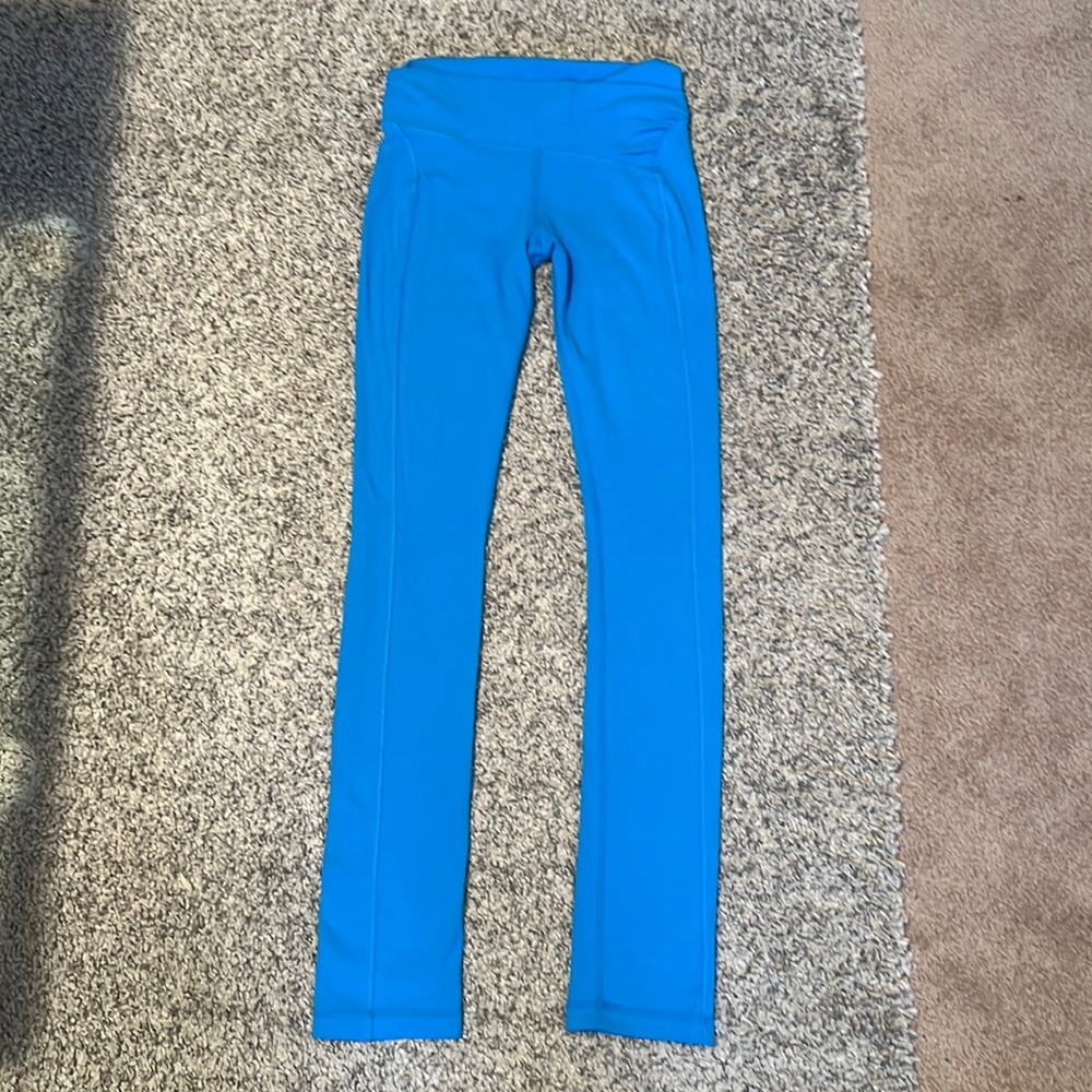 Lululemon cross over straight-leg legging in peacock blue size 6 long.